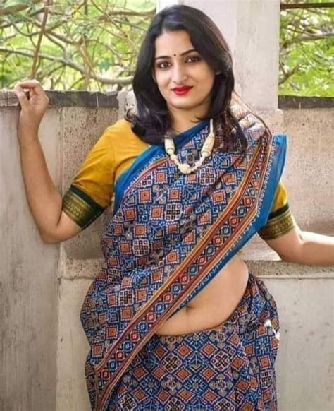 50 Saree aunty nude photos